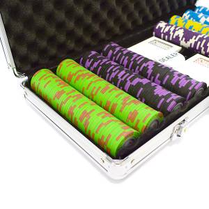 "LAS VEGAS" Tournament Edition 400-piece poker chip set - made of 14g clay composite - complete with accessories.