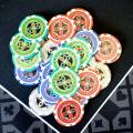 "ULTIMATE POKER CHIPS" - CASH GAME version - 100 chip poker set in ABS with 12g metal insert - includes accessories.