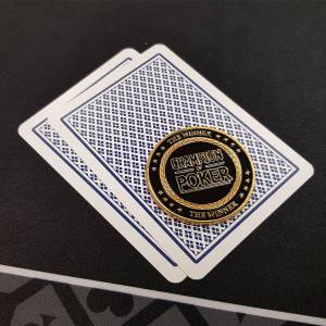 Brass Card-Guard "THE WINNER" - 38mm - in a plastic case.