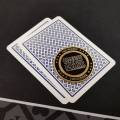 Protetor de cartão em latão "O VENCEDOR" - 38mm - em uma caixa de plástico.
