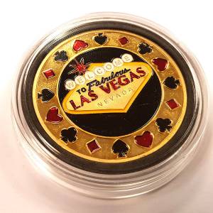 Card Guard "LAS VEGAS" - 40mm - in its plexiglass chip protector.