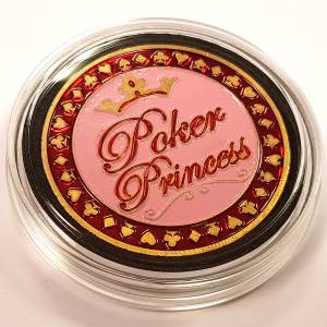 Card Guard "POKER PRINCESS" - 40 mm - in its plexiglass chip protector.