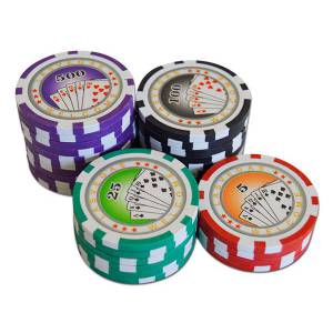 Pokerset med 300 "ROYAL FLUSH"-chips - i ABS-plast med 11,5g - levereras med 2 kortlekar och tillbehör.