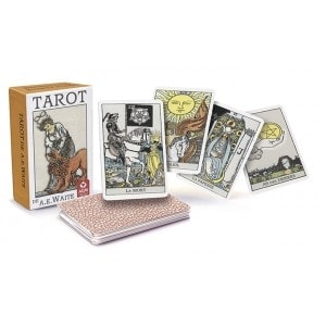 De Tarot "A.E. Waite Smith" is een tarotdeck dat is ontworpen door Arthur Edward Waite en geïllustreerd door Pamela Colman Smith