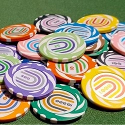 Pokerchip "TWISTER VÄRDE 10000" - 14g - i kompositlera med metallinsats - till salu styckevis.