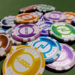 Pokerchips "RUNNER UP 20000" - 12g - van ABS met metalen inzetstuk - per rol van 25 chips.