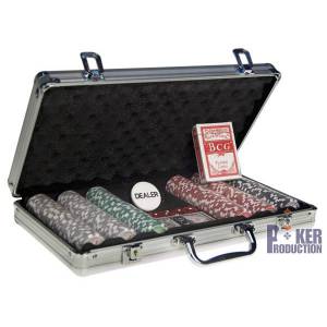 100-piece "YING YANG" poker chip set - made of ABS plastic, with metal insert - comes with 2 decks of cards and accessories.