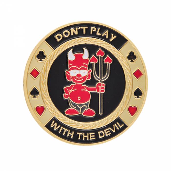 Kaartbeschermer "DONT PLAY WITH DEVIL" - messing - 2 verschillende zijden - 40 mm diameter